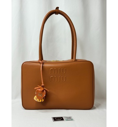 Miu Miu Beau leather large 34x23x10cm