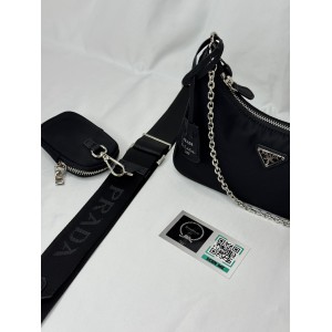Prada re edition 2005 nylon hobo 22x12x6cm Προσφορές