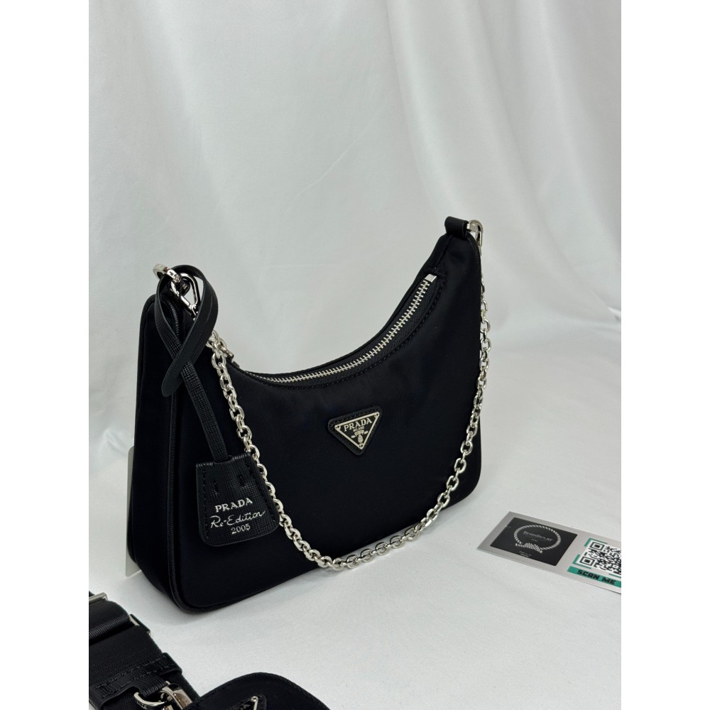 Prada re edition 2005 nylon hobo 22x12x6cm Προσφορές