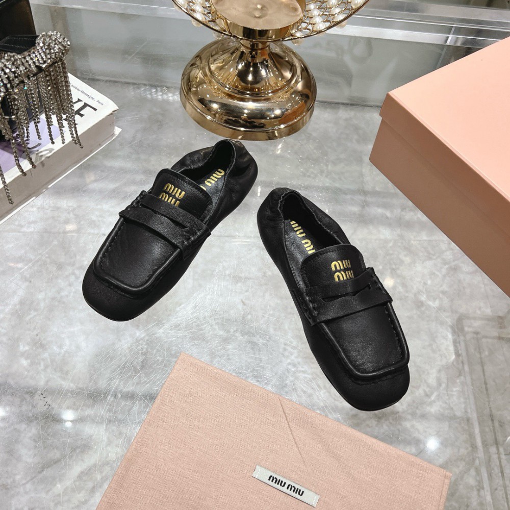 MiuMiu embossed logo squre toe loafers 35-42 Shoes