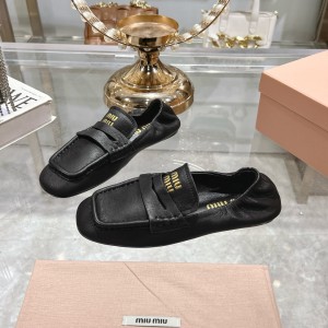 MiuMiu embossed logo squre toe loafers 35-42 Shoes