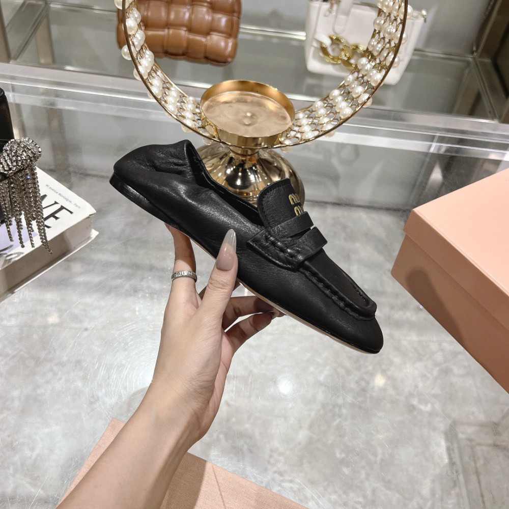 MiuMiu embossed logo squre toe loafers 35-42 Shoes