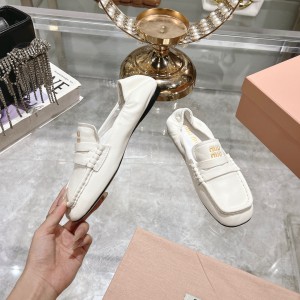 MiuMiu embossed logo squre toe loafers 35-42 Shoes