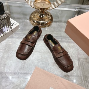 MiuMiu embossed logo squre toe loafers 35-42 Shoes