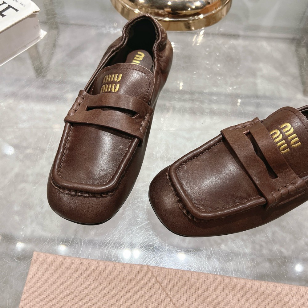MiuMiu embossed logo squre toe loafers 35-42 Shoes