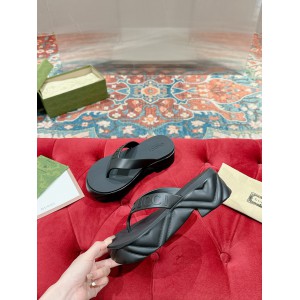 Gucci Embossed rubber platform sandals 35-42 Shoes