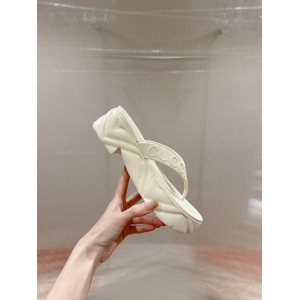 Gucci Embossed rubber platform sandals 35-42 Shoes