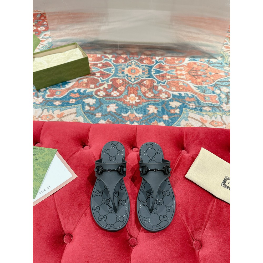 Gucci Women's thong sandal with Horsebit 35-42 Shoes
