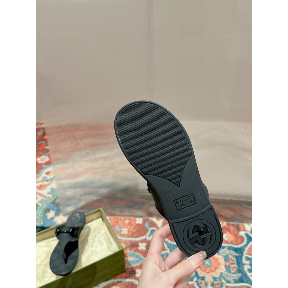 Gucci Women's thong sandal with Horsebit 35-42 Shoes