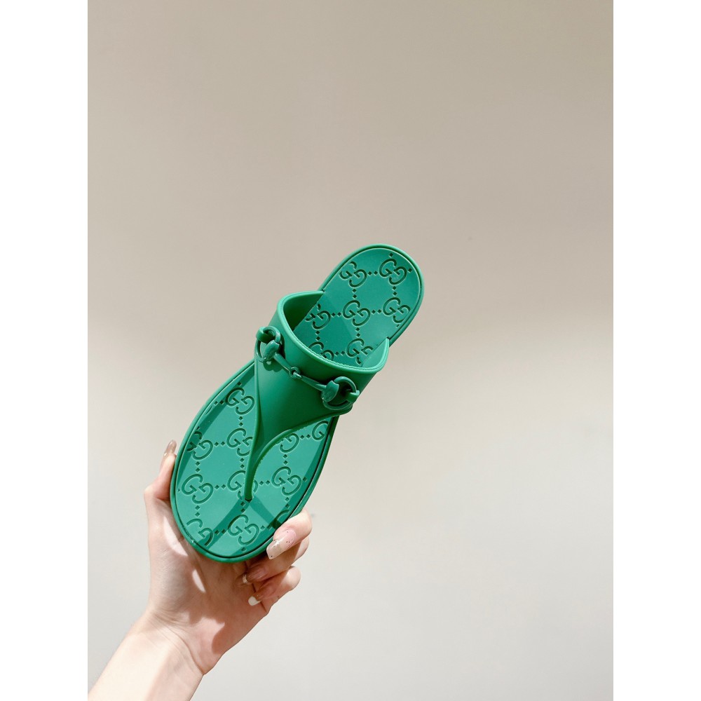 Gucci Women's thong sandal with Horsebit 35-42 Shoes