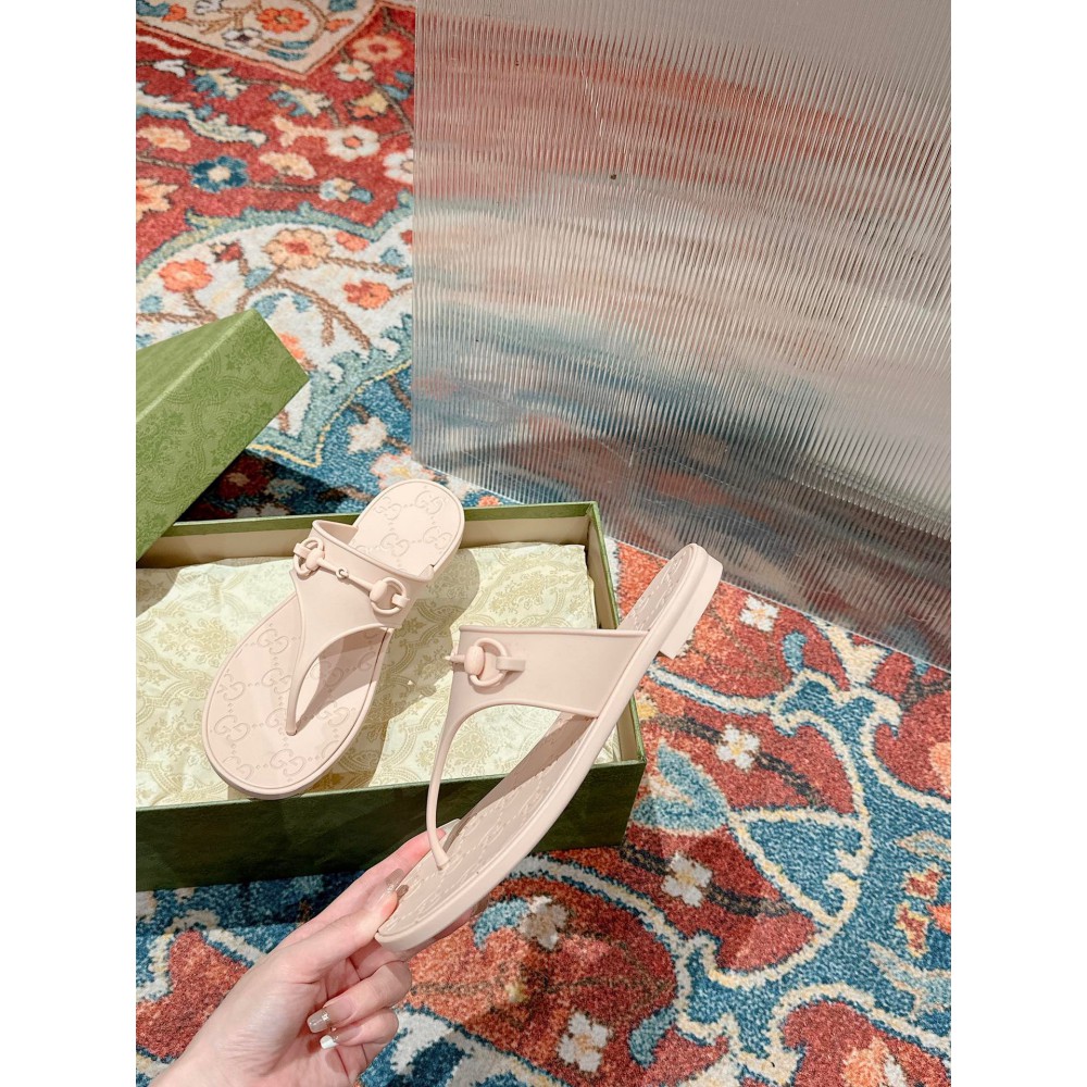 Gucci Women's thong sandal with Horsebit 35-42 Shoes