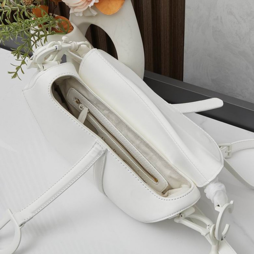 Dior saddle 26cm total white ultramatte edition Bags