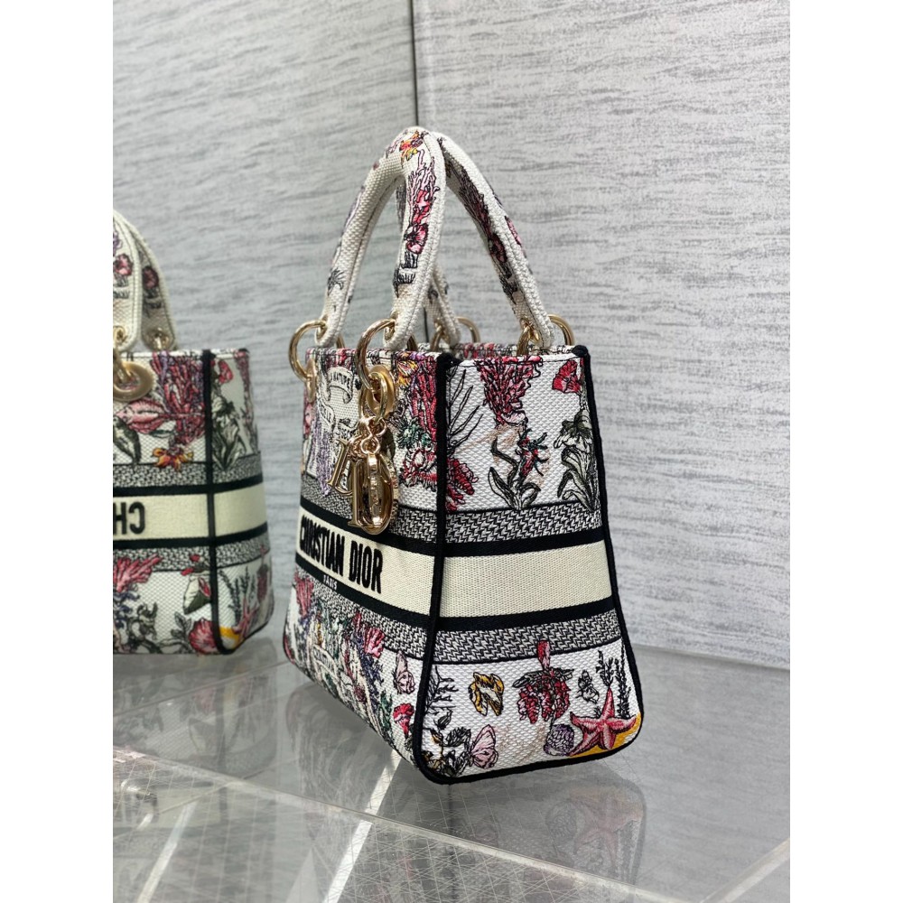 Dior lady medium size 24x20x11cm embroidery Bags