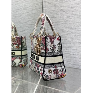 Dior lady medium size 24x20x11cm embroidery Bags