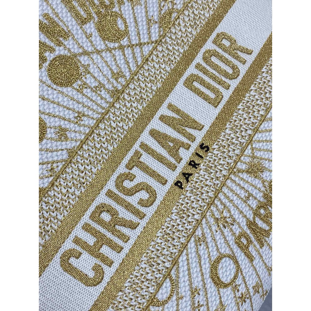 Dior lady medium size 24x20x11cm embroidery Bags