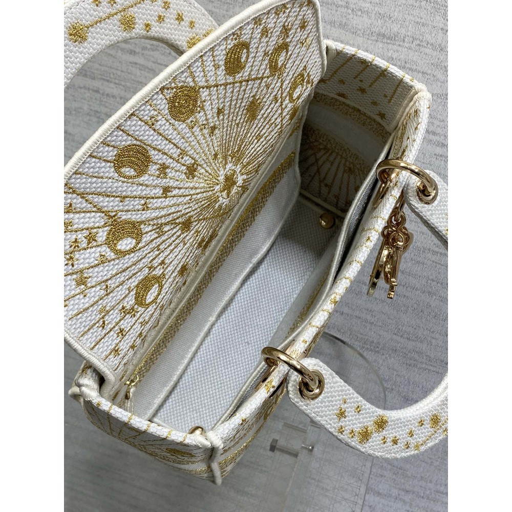 Dior lady medium size 24x20x11cm embroidery Bags