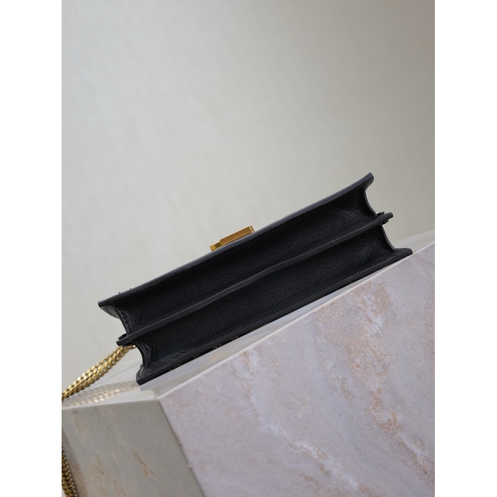 Ysl cassandra bag 22x16.5x5.5cm Bags