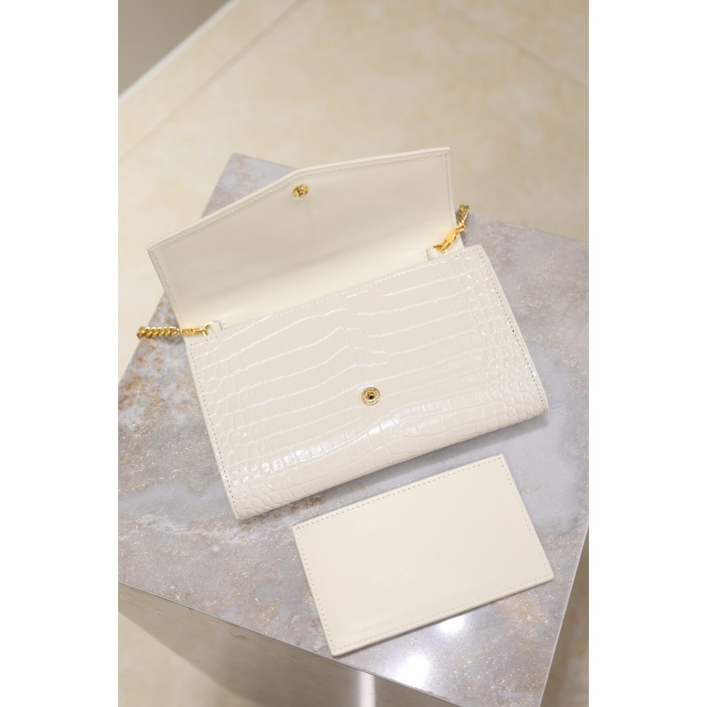 Ysl uptown chain wallet leather 19 x 12 x 3 CM Bags