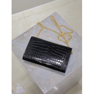 Ysl uptown chain wallet leather 19 x 12 x 3 CM Bags