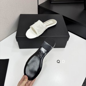 Chanel raffia slides 35-42 Shoes