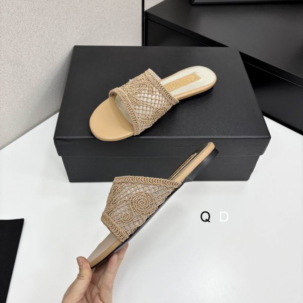 Chanel raffia slides 35-42 Shoes