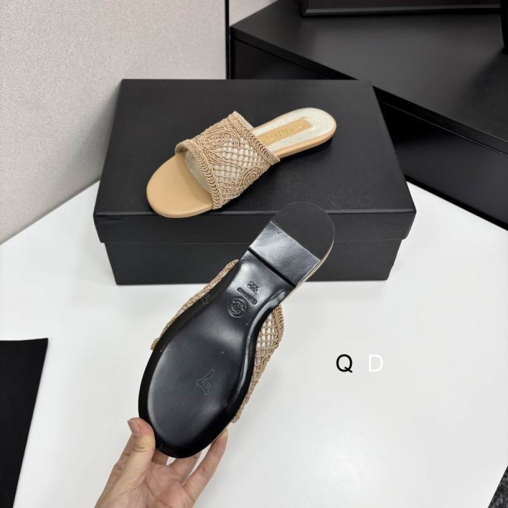 Chanel raffia slides 35-42 Shoes