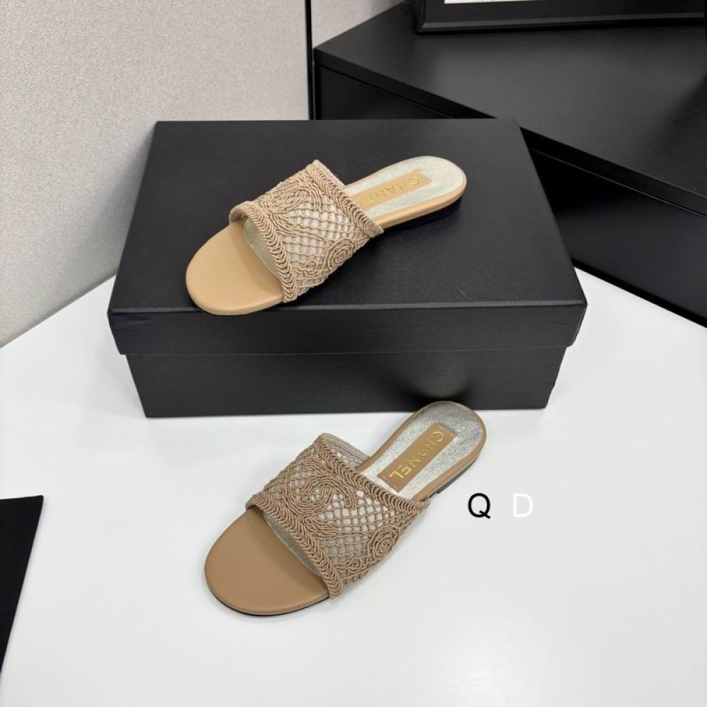 Chanel raffia slides 35-42 Shoes