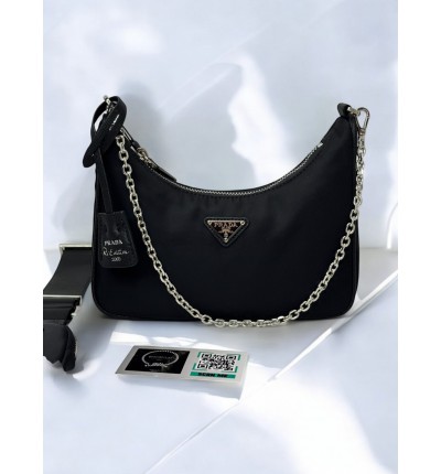 Prada re edition 2005 nylon hobo 22x12x6cm