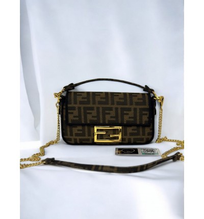 Fendi baguette 19 x 11.5 x 4 cm mini classic