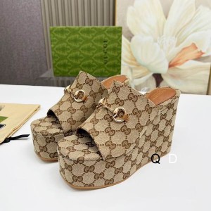 Gucci carmen horsebit wedge platforms 11cm Shoes
