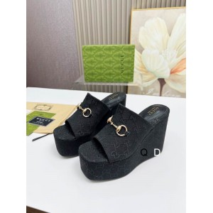 Gucci carmen horsebit wedge platforms 11cm Shoes