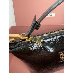 Miu Miu Naplak patent leather pouch 18.5x14x10cm Bags