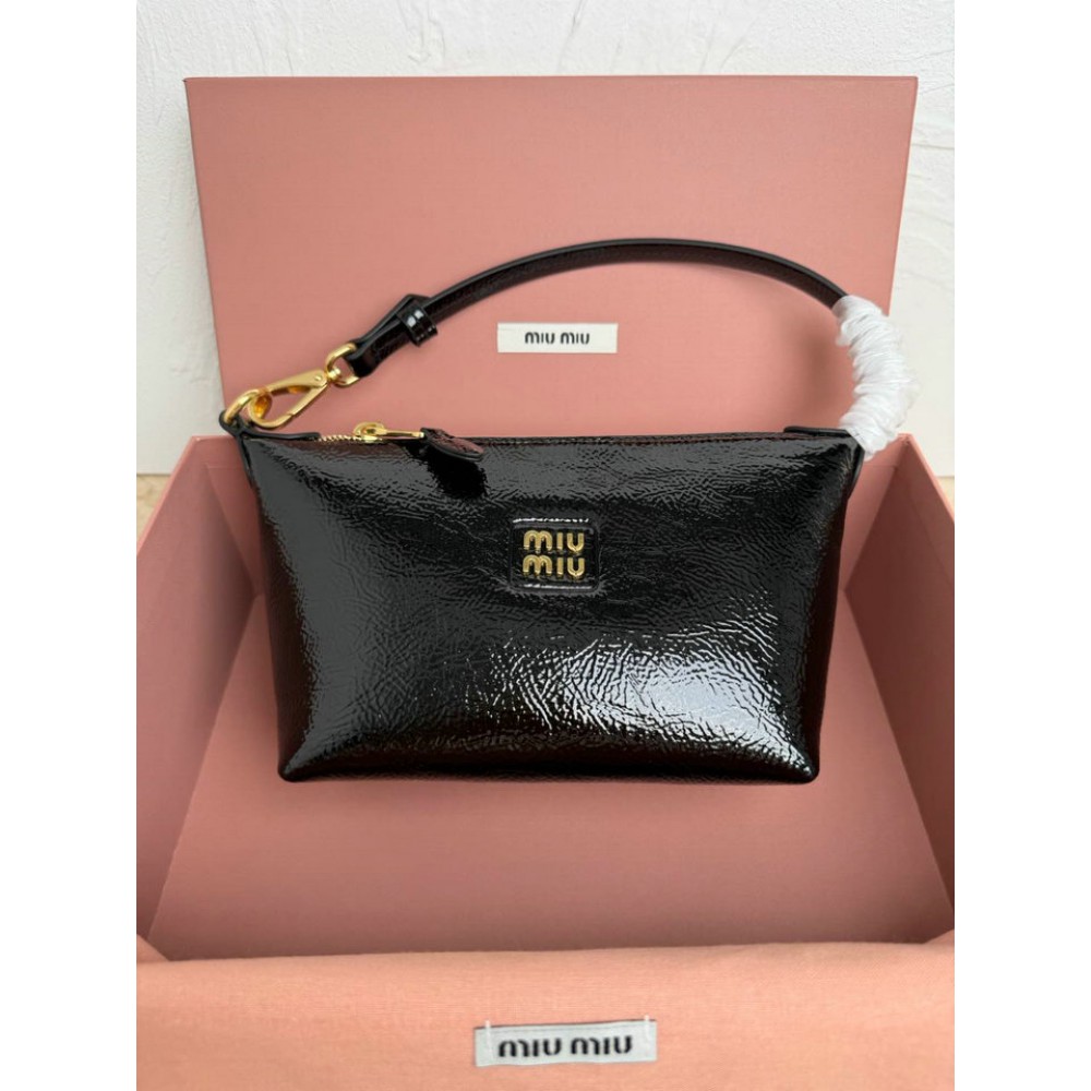 Miu Miu Naplak patent leather pouch 18.5x14x10cm Bags