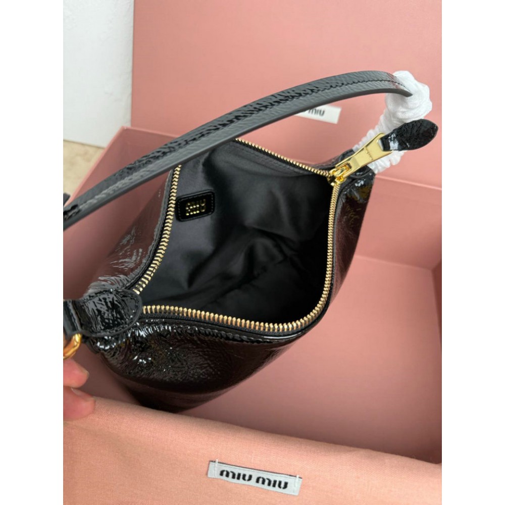Miu Miu Naplak patent leather pouch 18.5x14x10cm Bags