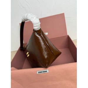 Miu Miu Naplak patent leather pouch 18.5x14x10cm Bags