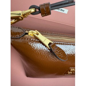 Miu Miu Naplak patent leather pouch 18.5x14x10cm Bags