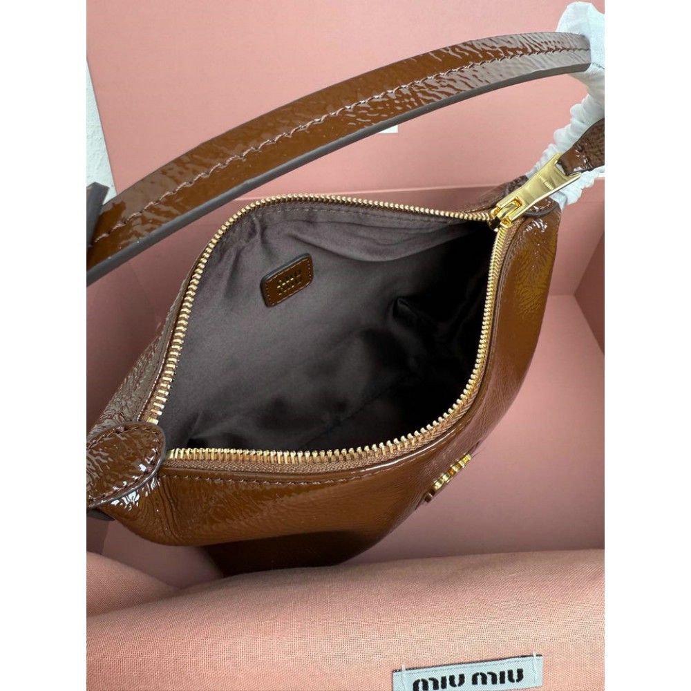 Miu Miu Naplak patent leather pouch 18.5x14x10cm Bags
