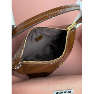 Miu Miu Naplak patent leather pouch 18.5x14x10cm Bags