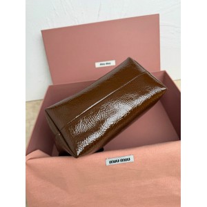 Miu Miu Naplak patent leather pouch 18.5x14x10cm Bags