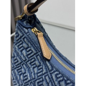 Fendi Grpahy medium 36x30x11cm 