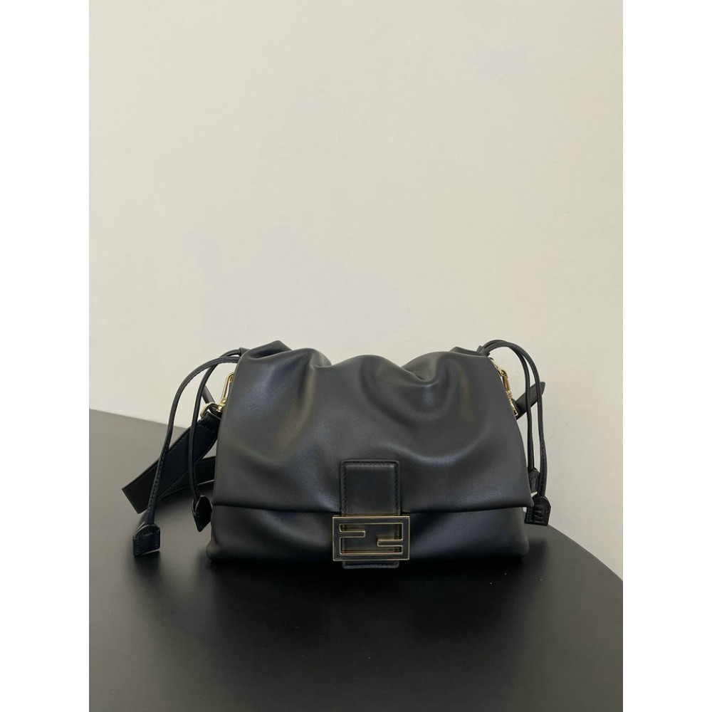 Fendi Mamma Baguette Medium 26.5x18x8.5cm Bags
