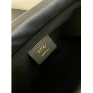 Fendi Mamma Baguette Medium 26.5x18x8.5cm Bags