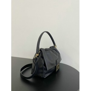 Fendi Mamma Baguette Large 31.5x12x22cm Bags
