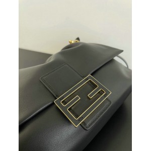 Fendi Mamma Baguette Large 31.5x12x22cm Bags