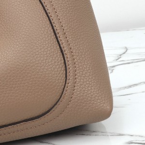 Gucci Softbit medium top handle bag 837467 