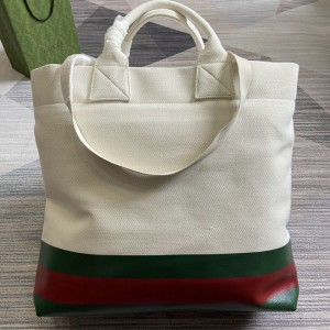 Gucci tote bag with embossed detail in canvas 