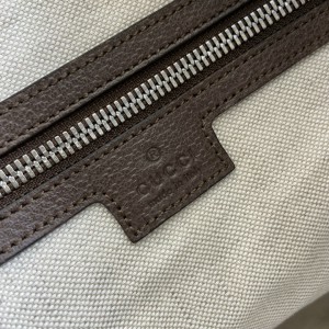 Gucci tote bag with embossed detail in canvas 