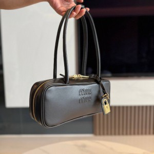Miu Miu Beau leather bag 28x11.5cm Bags