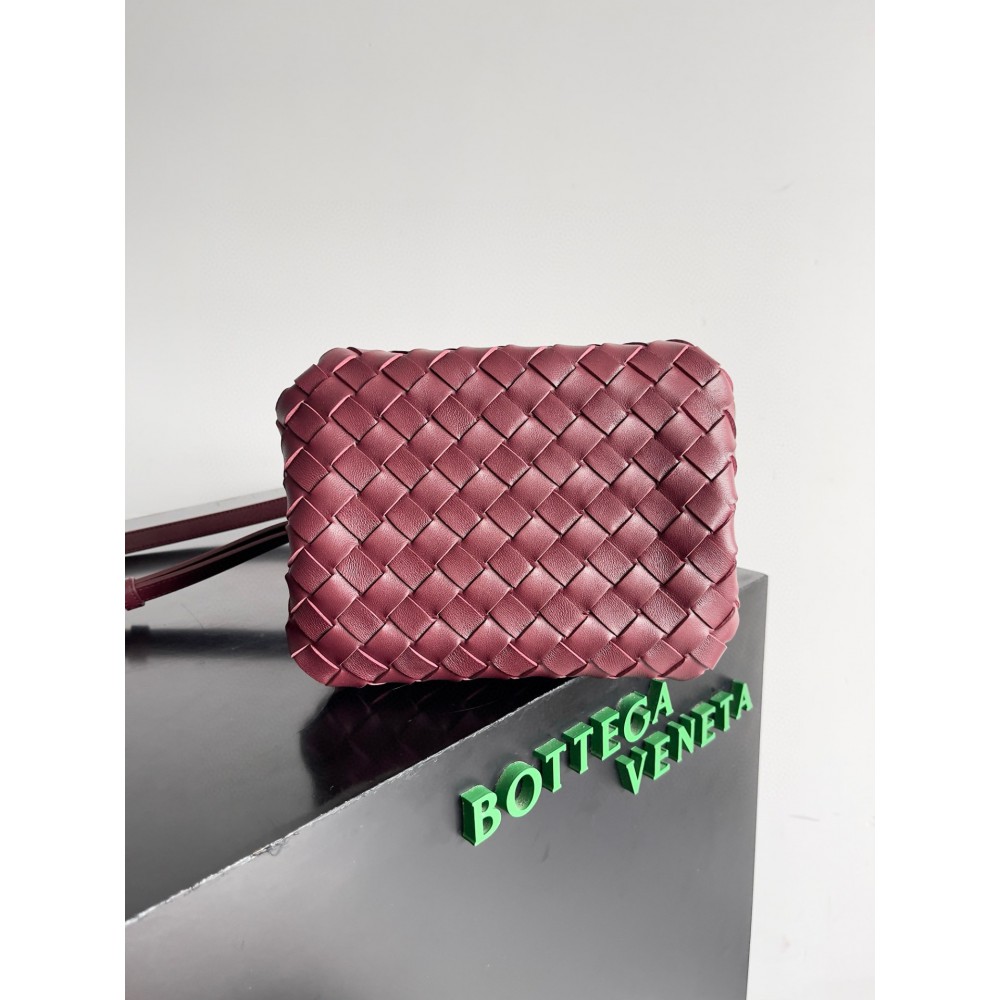 Bottega veneta Small Parachute bag 21x17x16,5cm Bags