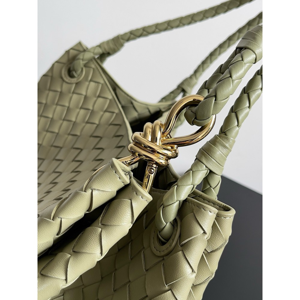 Bottega Veneta Large Parachute 30x26x20cm Bags